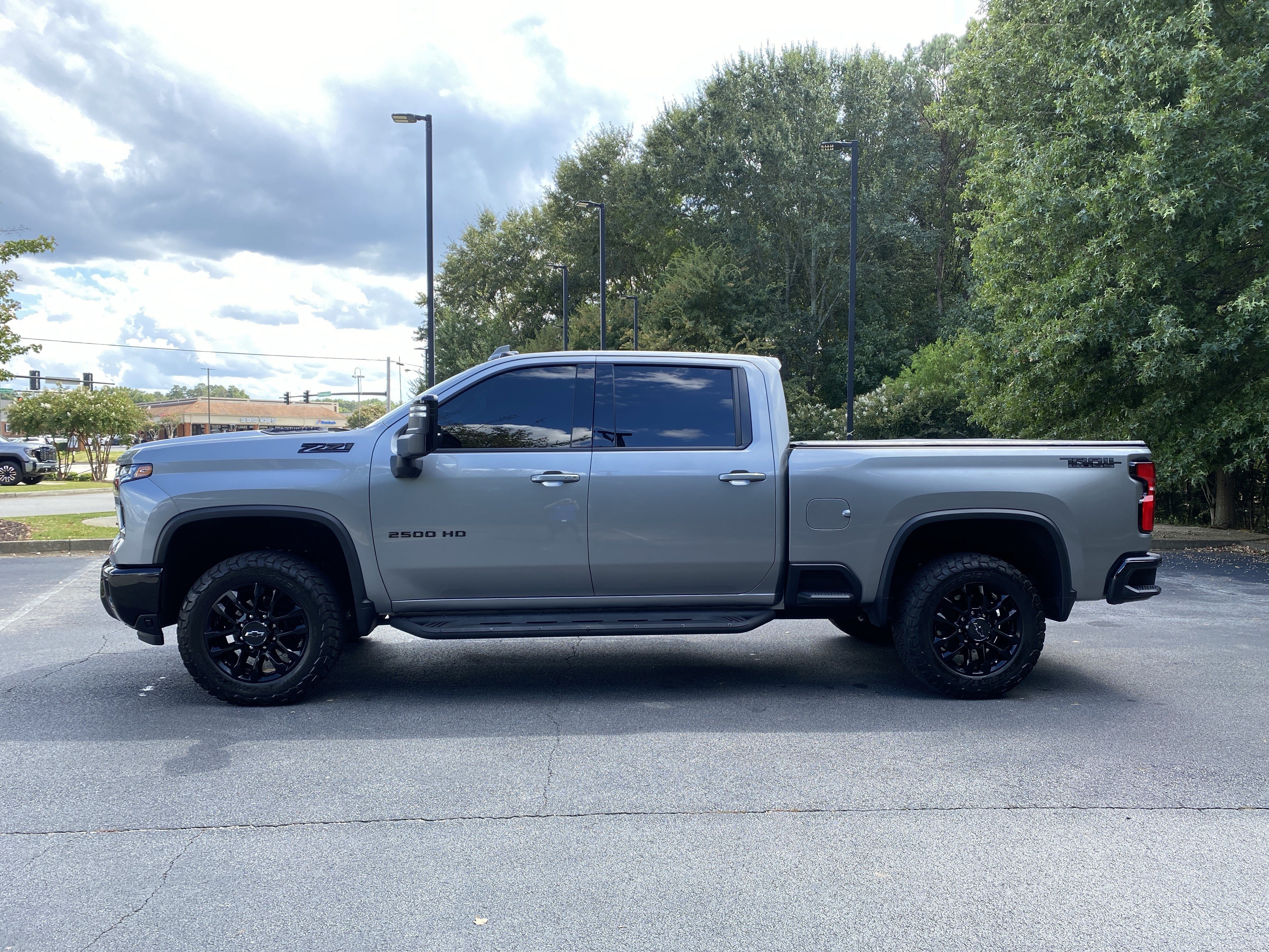 Used 2025 Chevrolet Silverado 2500 LTZ w/ LTZ Plus Package AWD/4WD image 6