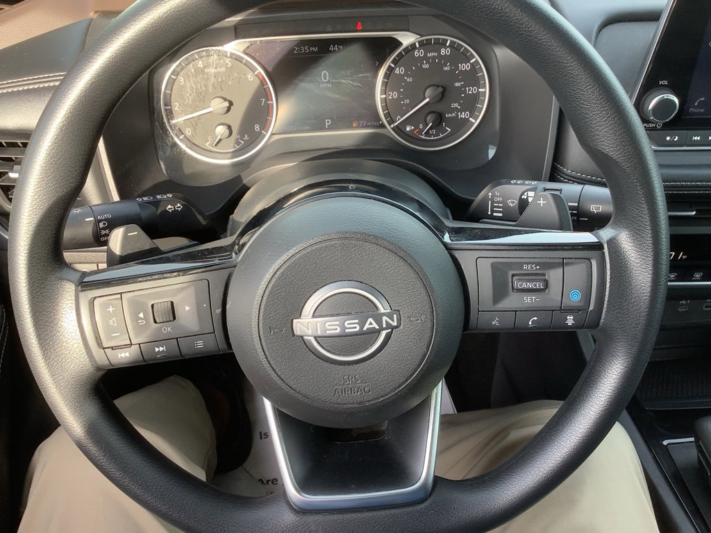 Used 2023 Nissan Rogue SV image 15