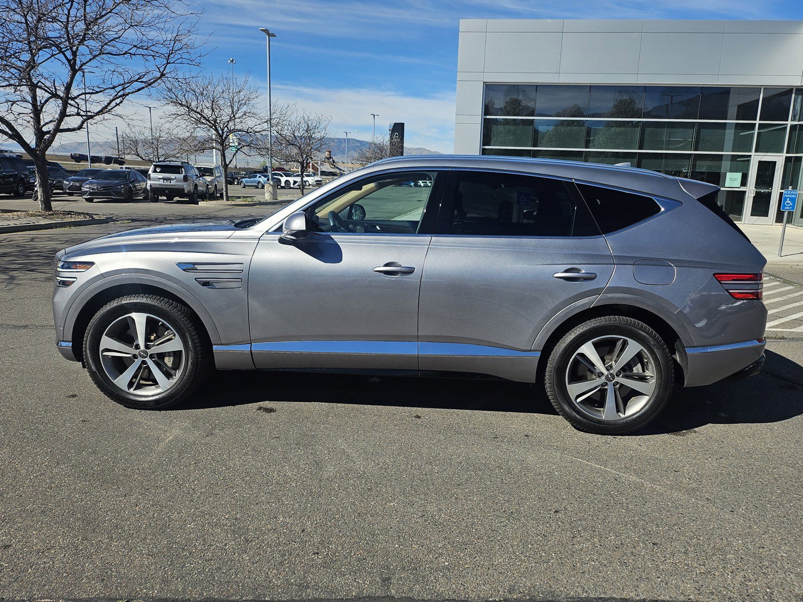 Used 2024 Genesis GV80 3.5T image 9