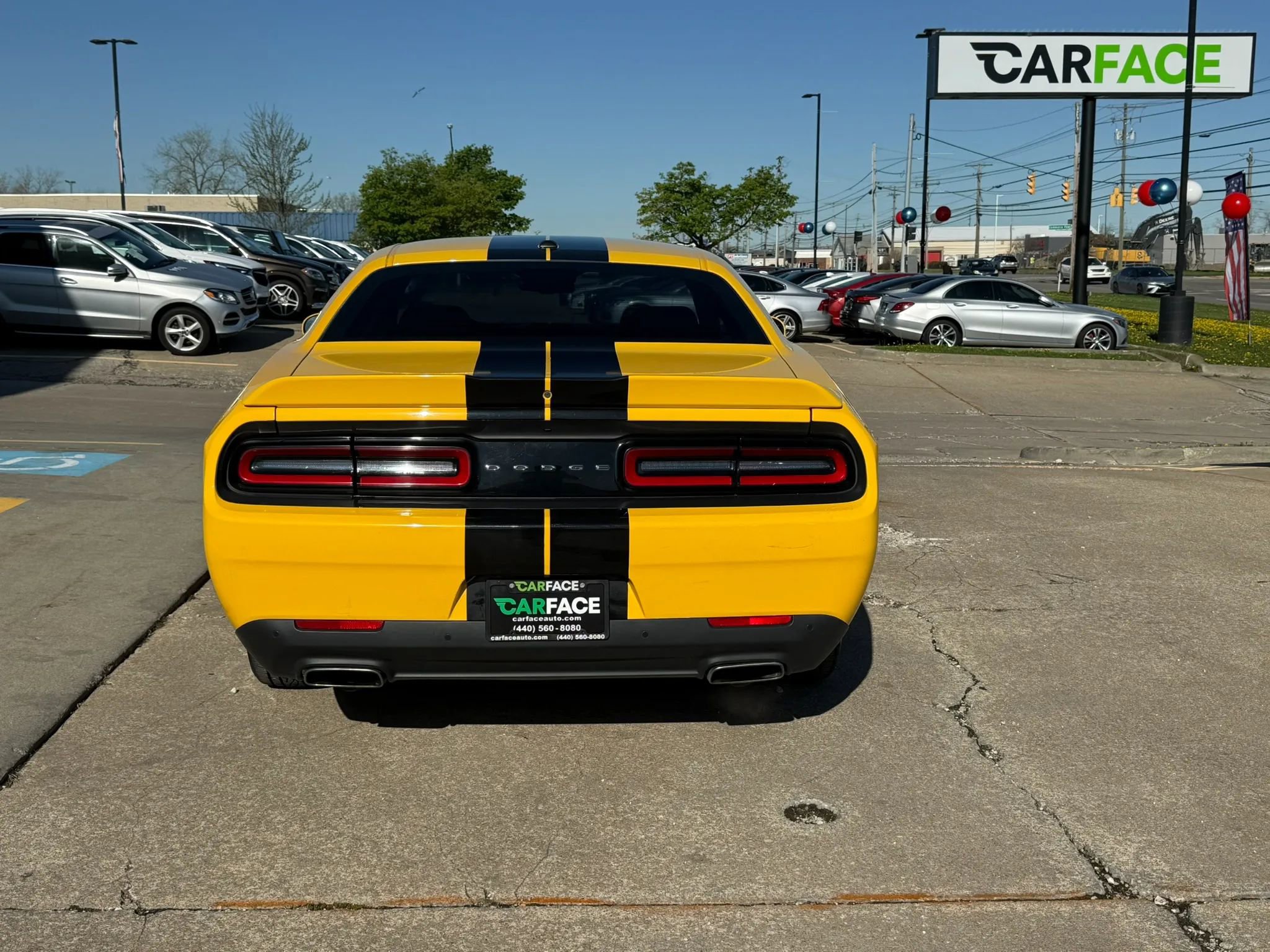 Used 2018 Dodge Challenger SXT w/ Driver Convenience Group RWD image 11