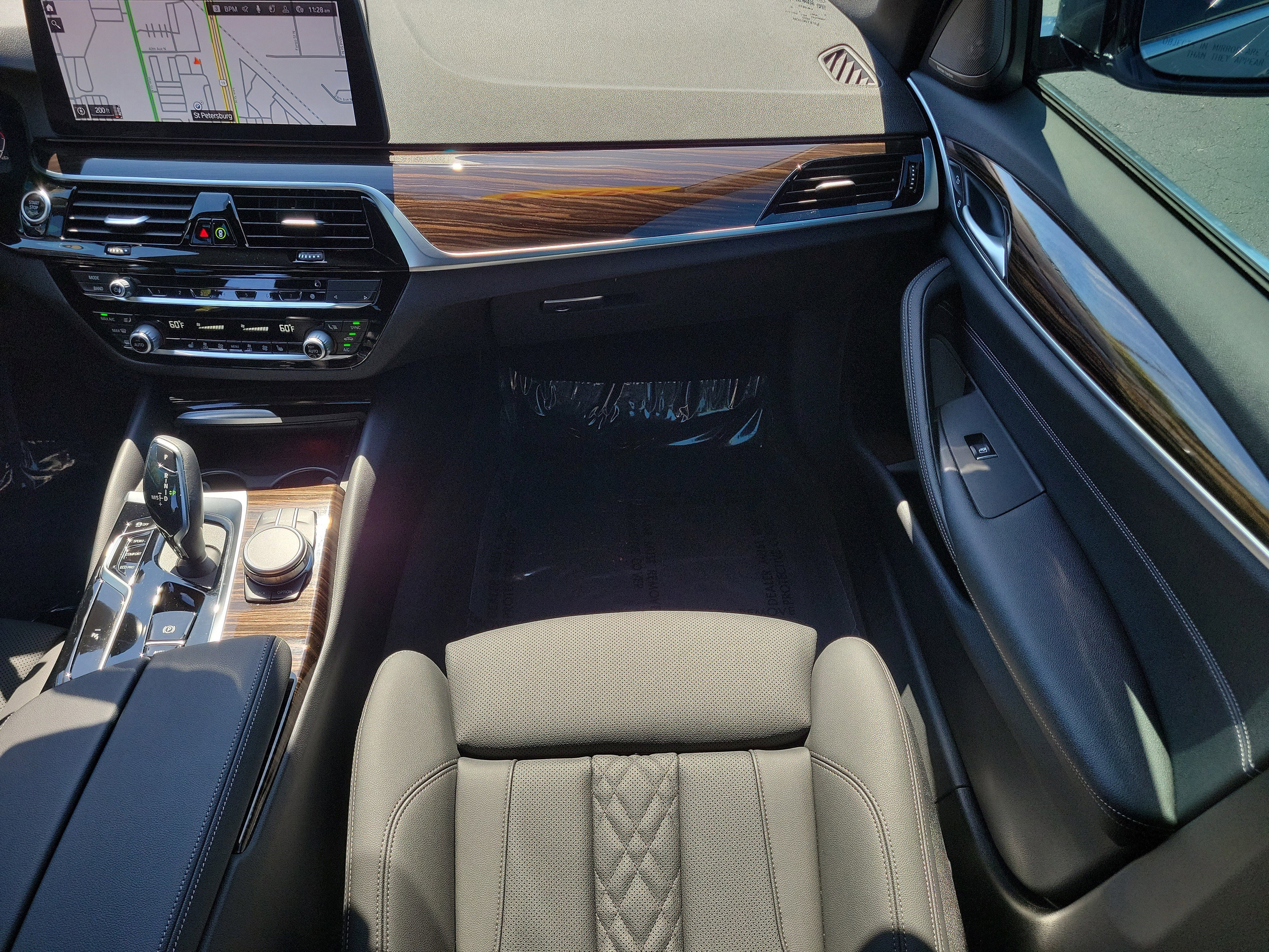 Used 2023 BMW 540i w/ Premium Package RWD image 15