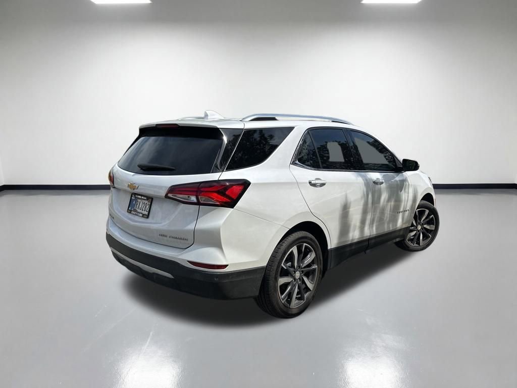 Used 2023 Chevrolet Equinox Premier AWD/4WD image 4