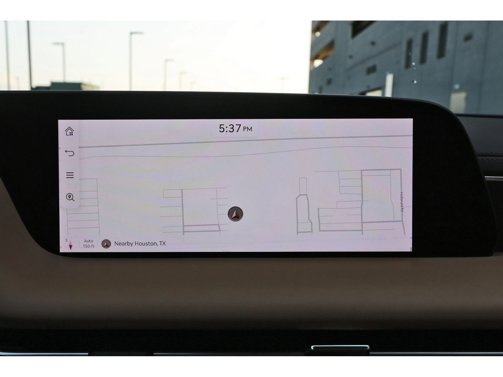 Used 2025 Genesis G90 3.5T image 26