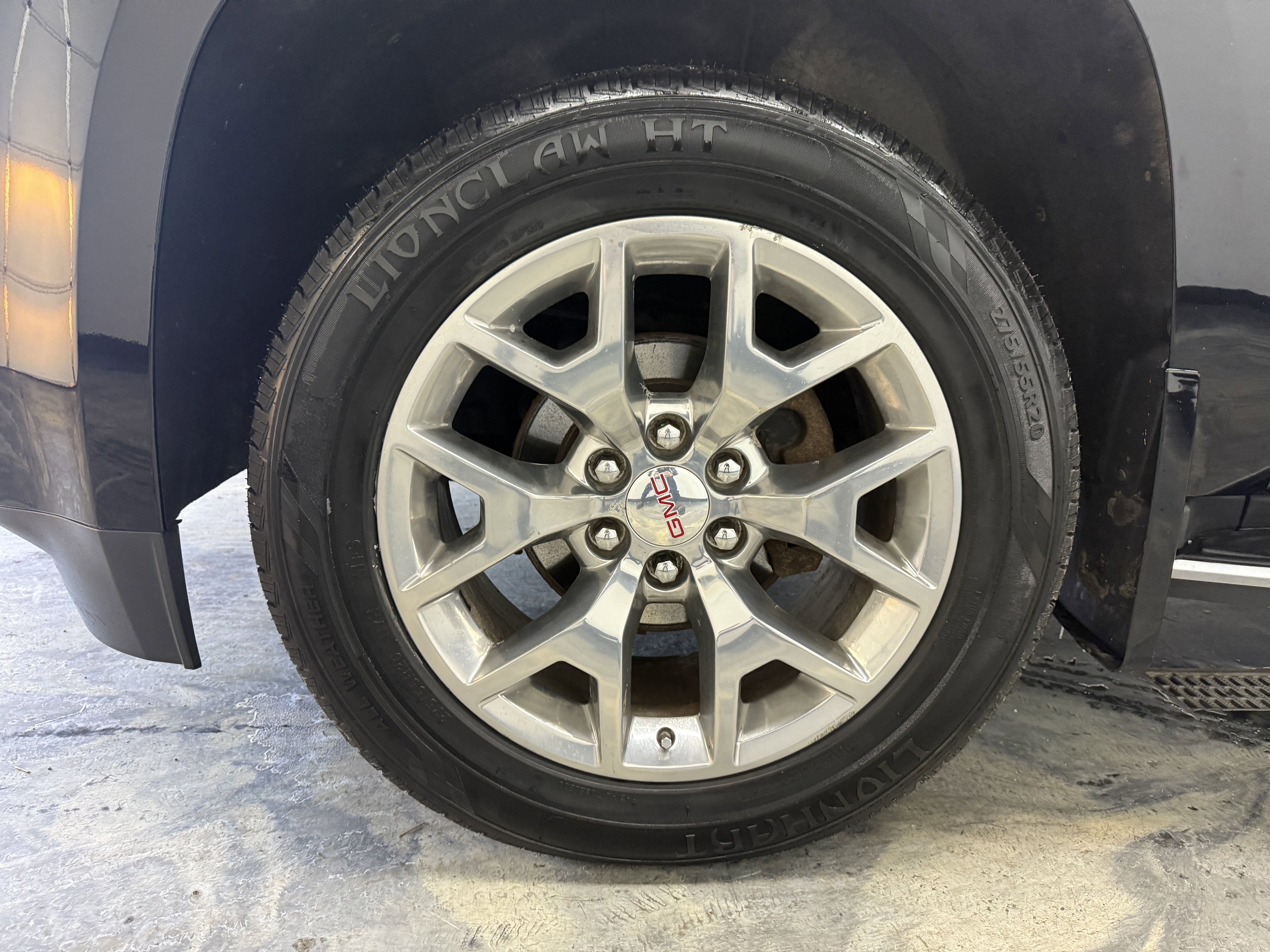 Used 2018 GMC Yukon SLT image 28