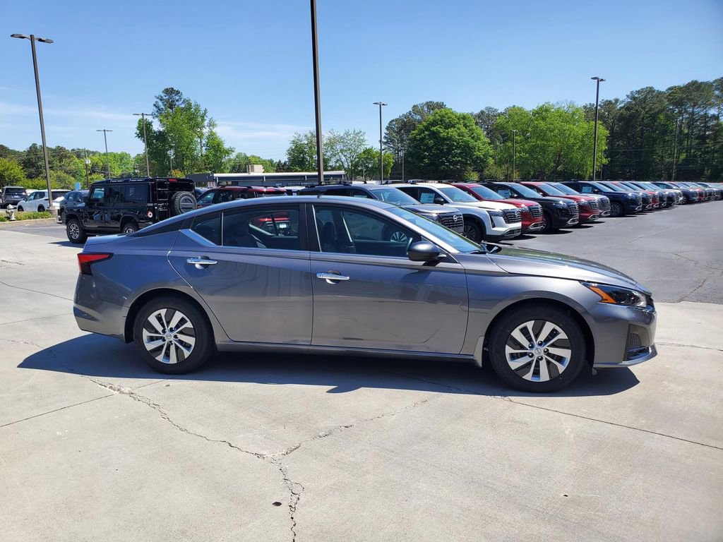 Certified 2025 Nissan Altima 2.5 S image 2