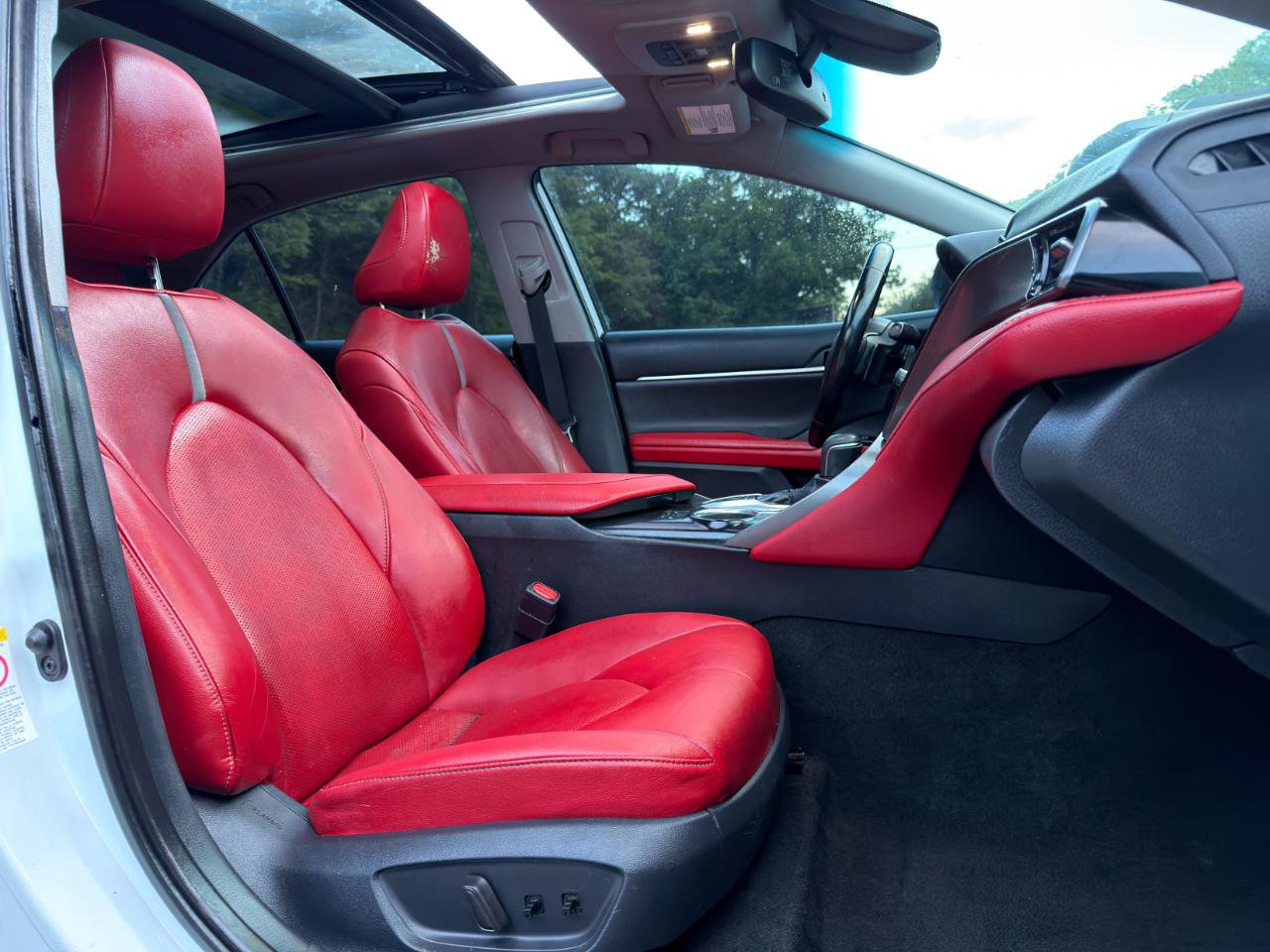 Used 2019 Toyota Camry XSE w/ Carpet Mat Package FWD image 14