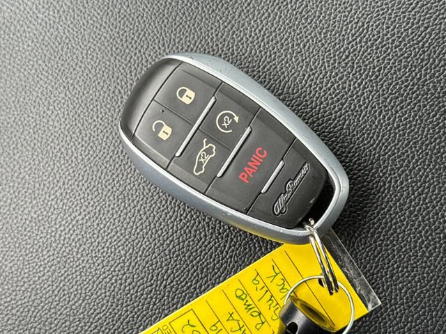 Used 2019 Alfa Romeo Giulia Base w/ Cold Weather Package image 33