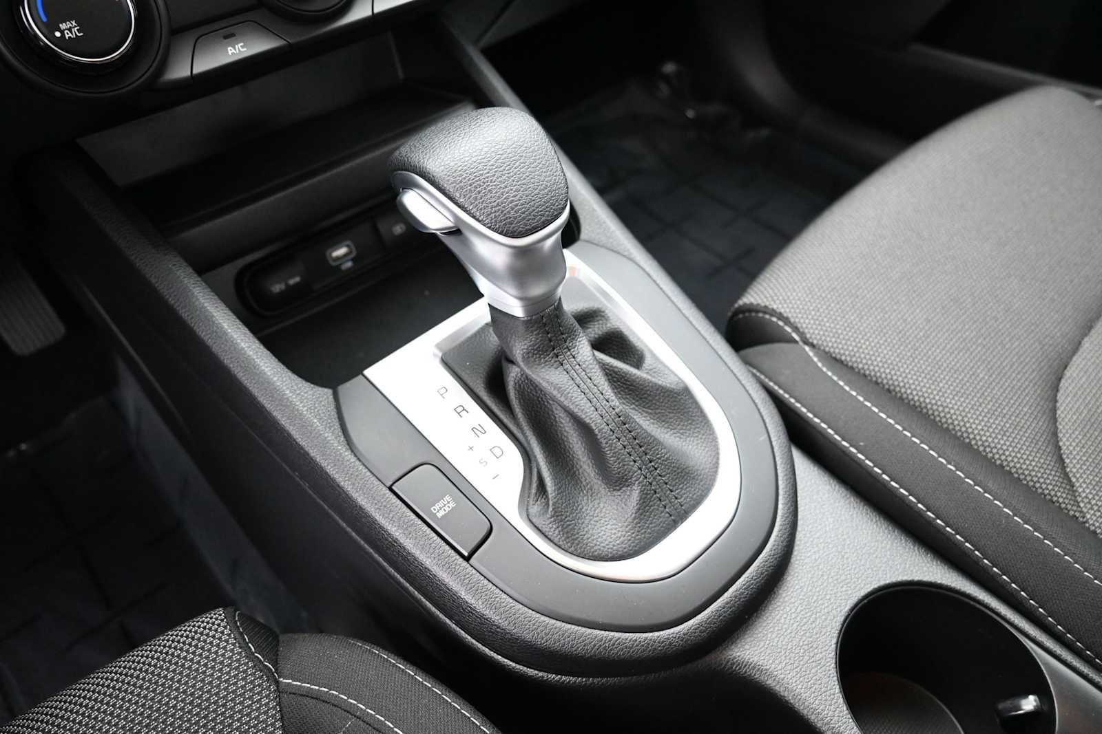 Used 2024 Kia Forte LX FWD image 12