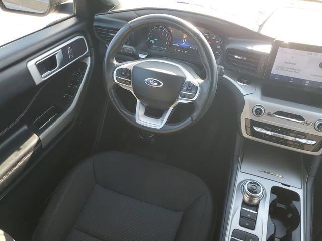 Certified 2022 Ford Explorer XLT image 11