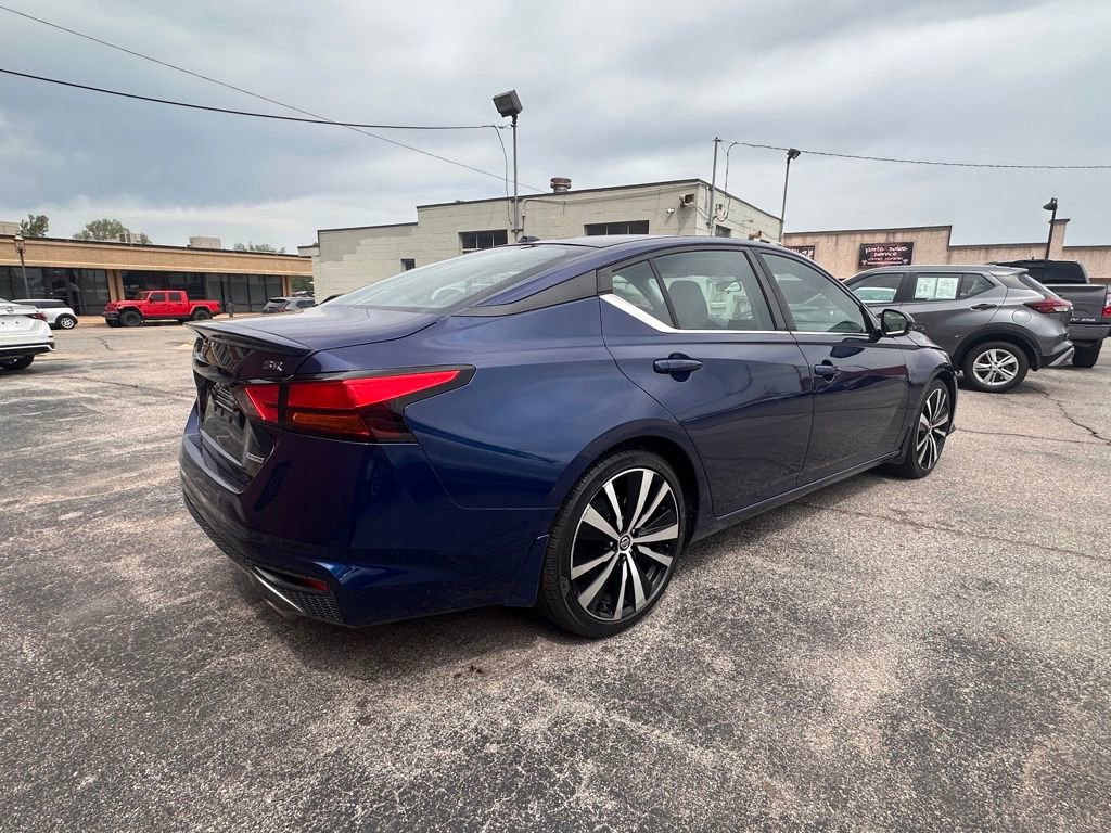 Used 2019 Nissan Altima 2.0 SR image 5