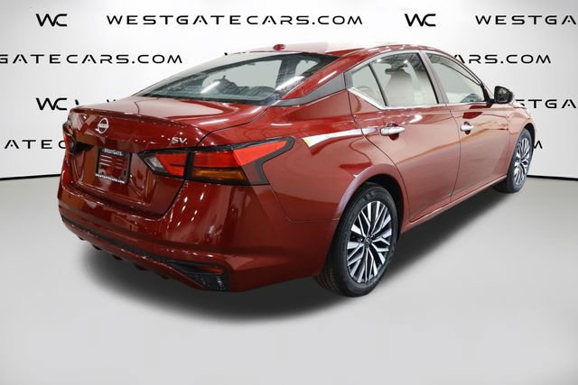 Used 2024 Nissan Altima 2.5 SV FWD image 46