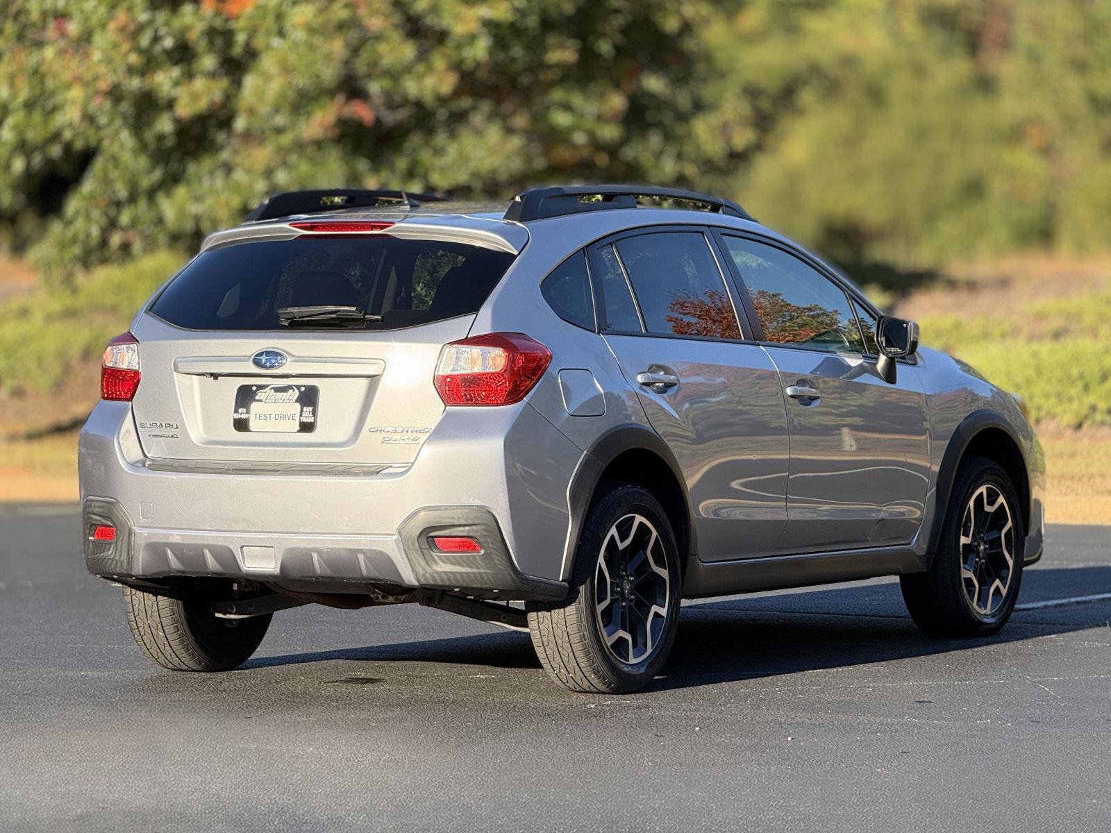 Used 2017 Subaru Crosstrek 2.0i Premium AWD/4WD image 10
