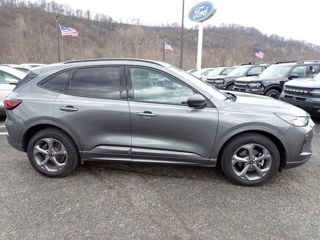 Used 2023 Ford Escape ST-Line w/ Tech Pack #1 image 7