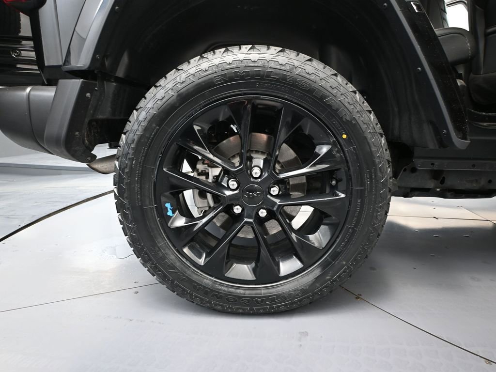Used 2023 Jeep Wrangler Unlimited Sahara image 17