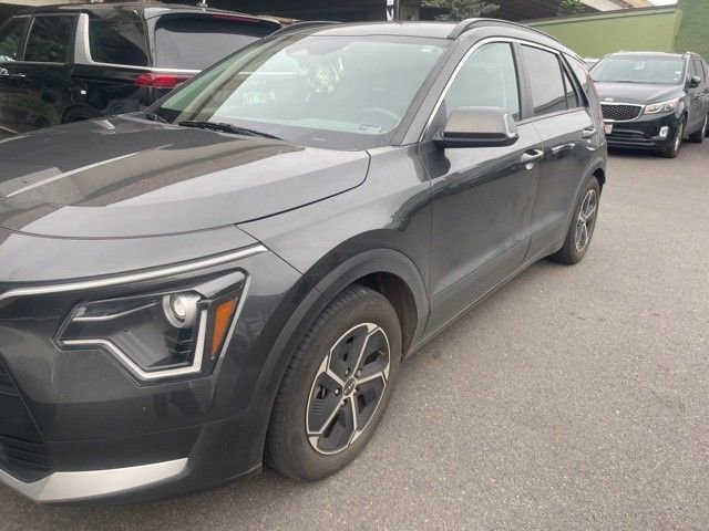 Certified 2023 Kia Niro EX FWD image 1