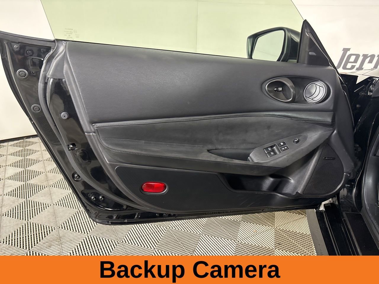 Used 2024 Nissan Z Performance w/ Floor Mat Package image 8