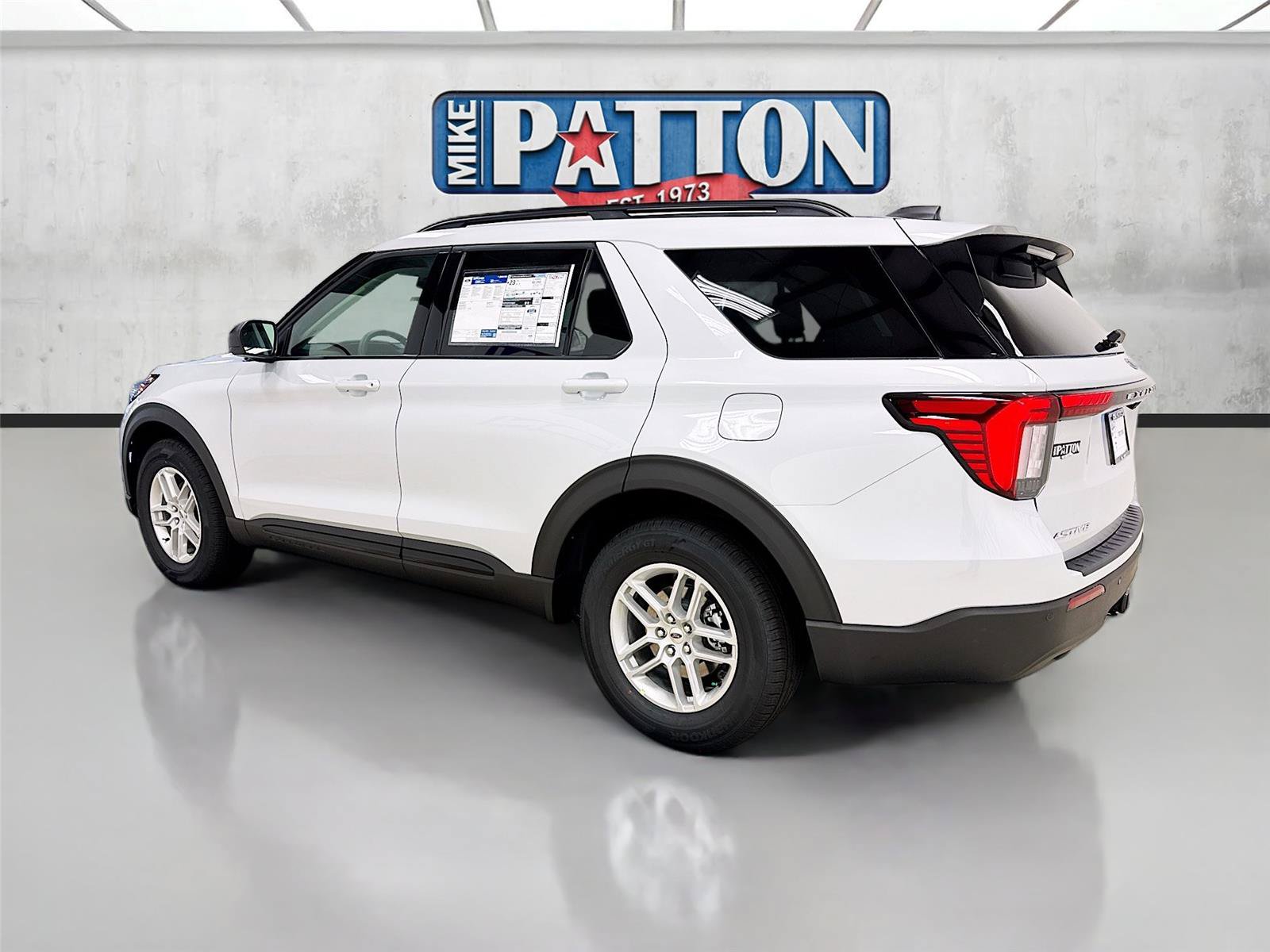 New 2026 Ford Explorer Active AWD/4WD image 5
