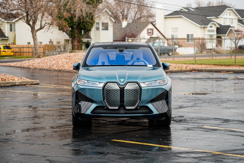 Used 2025 BMW iX xDrive50 w/ Premium Package image 2