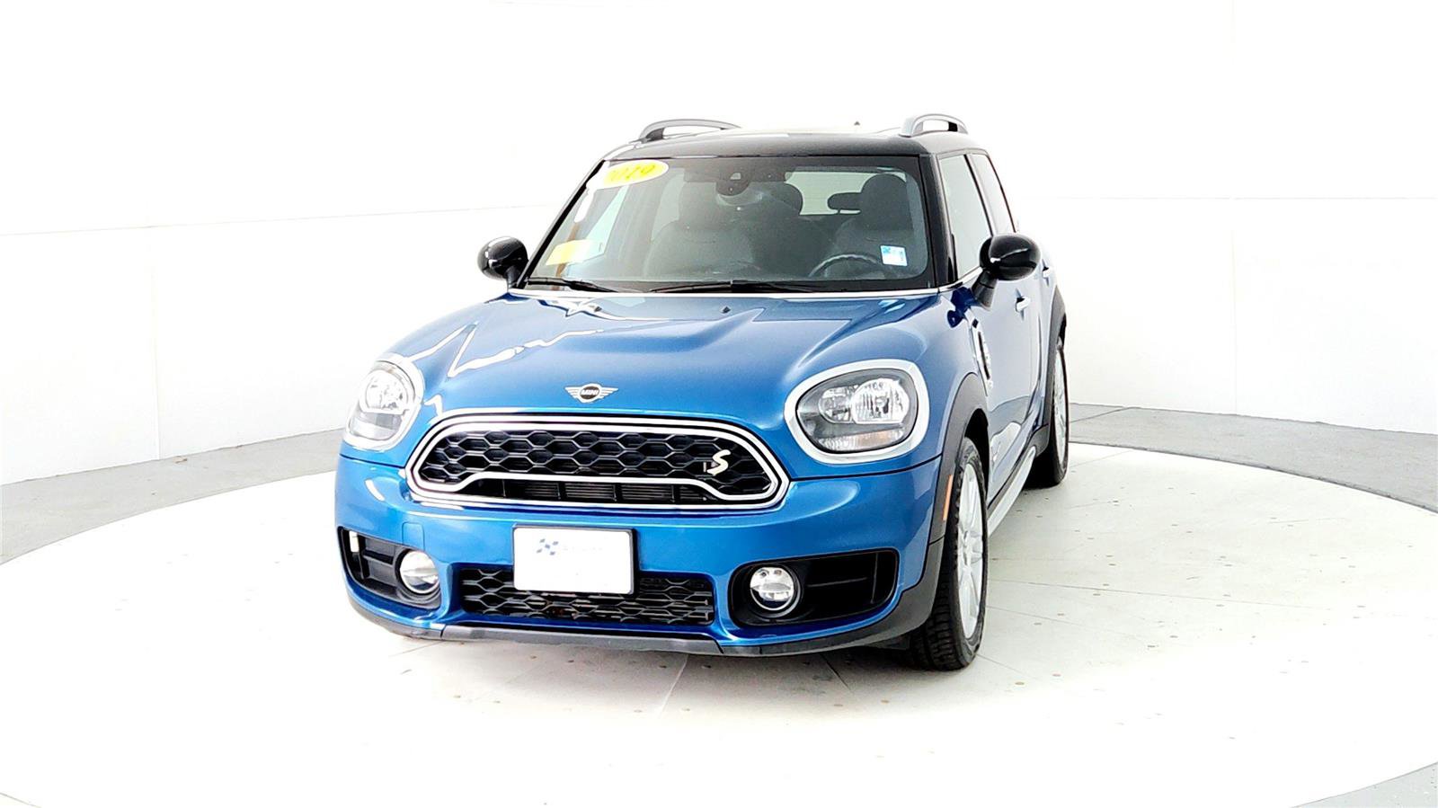 Used 2019 MINI Cooper Countryman SE w/ Premium Package AWD/4WD image 2