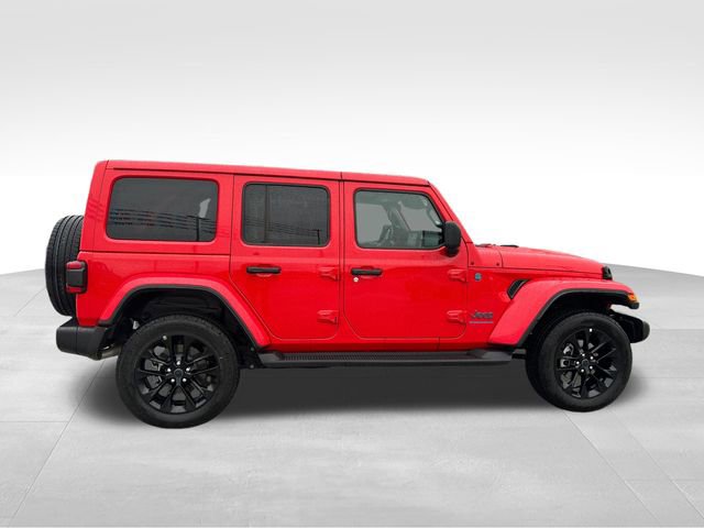 Used 2025 Jeep Wrangler Sahara 4xe image 6