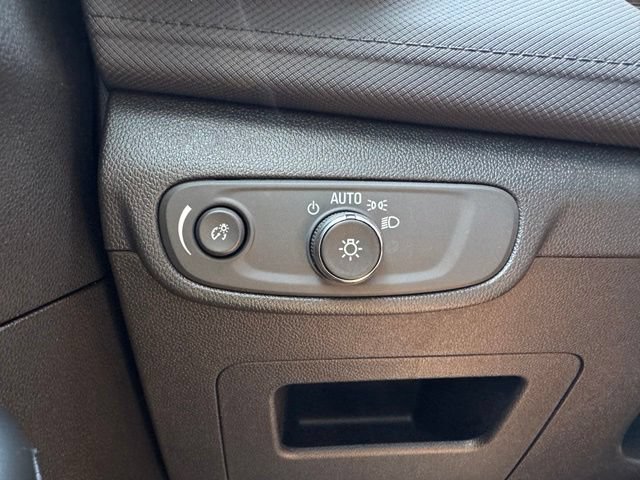 Certified 2025 Chevrolet TrailBlazer LT AWD/4WD image 31
