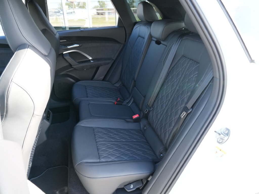 New 2026 Audi SQ5 Prestige AWD/4WD image 14