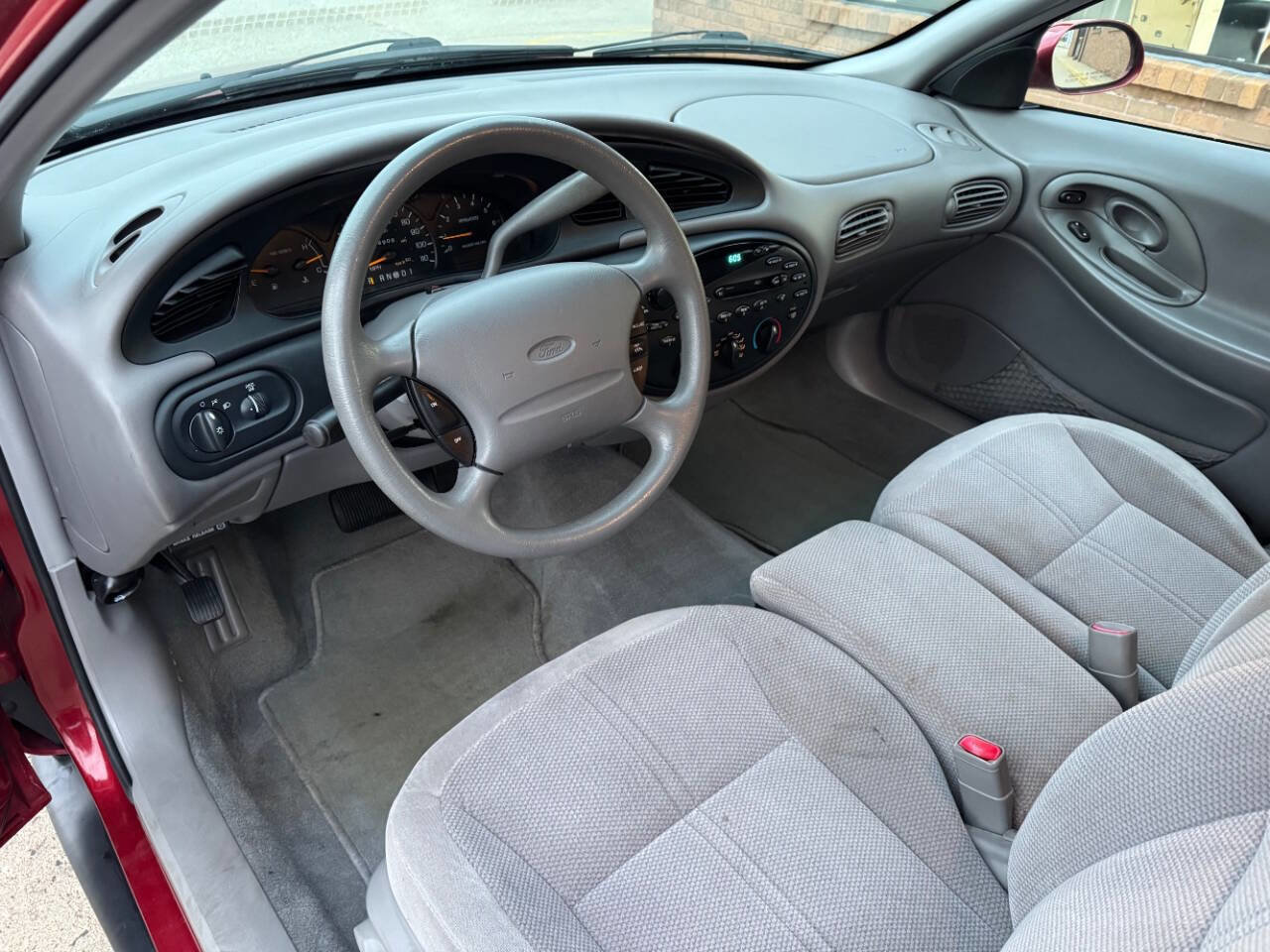 Used 1997 Ford Taurus GL image 20