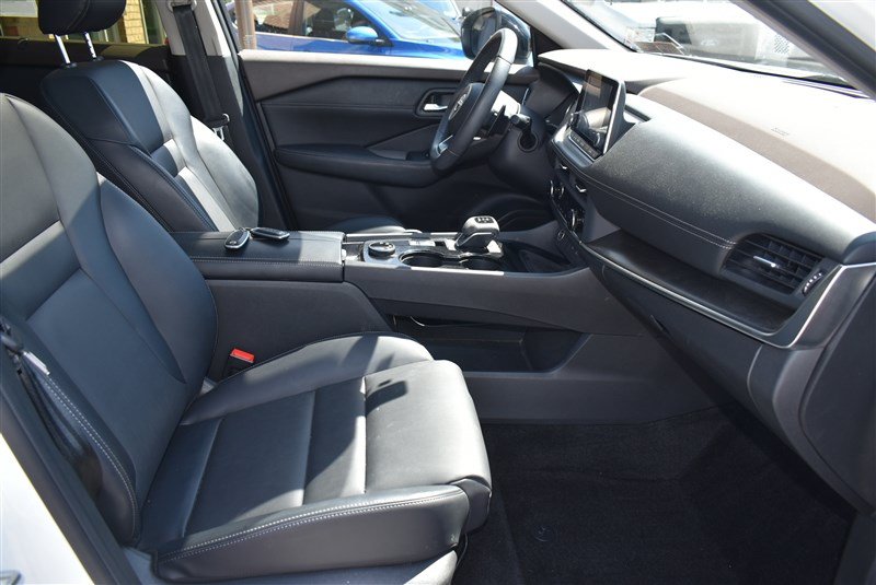 Used 2023 Nissan Rogue SV w/ SV Premium B Package AWD/4WD image 31