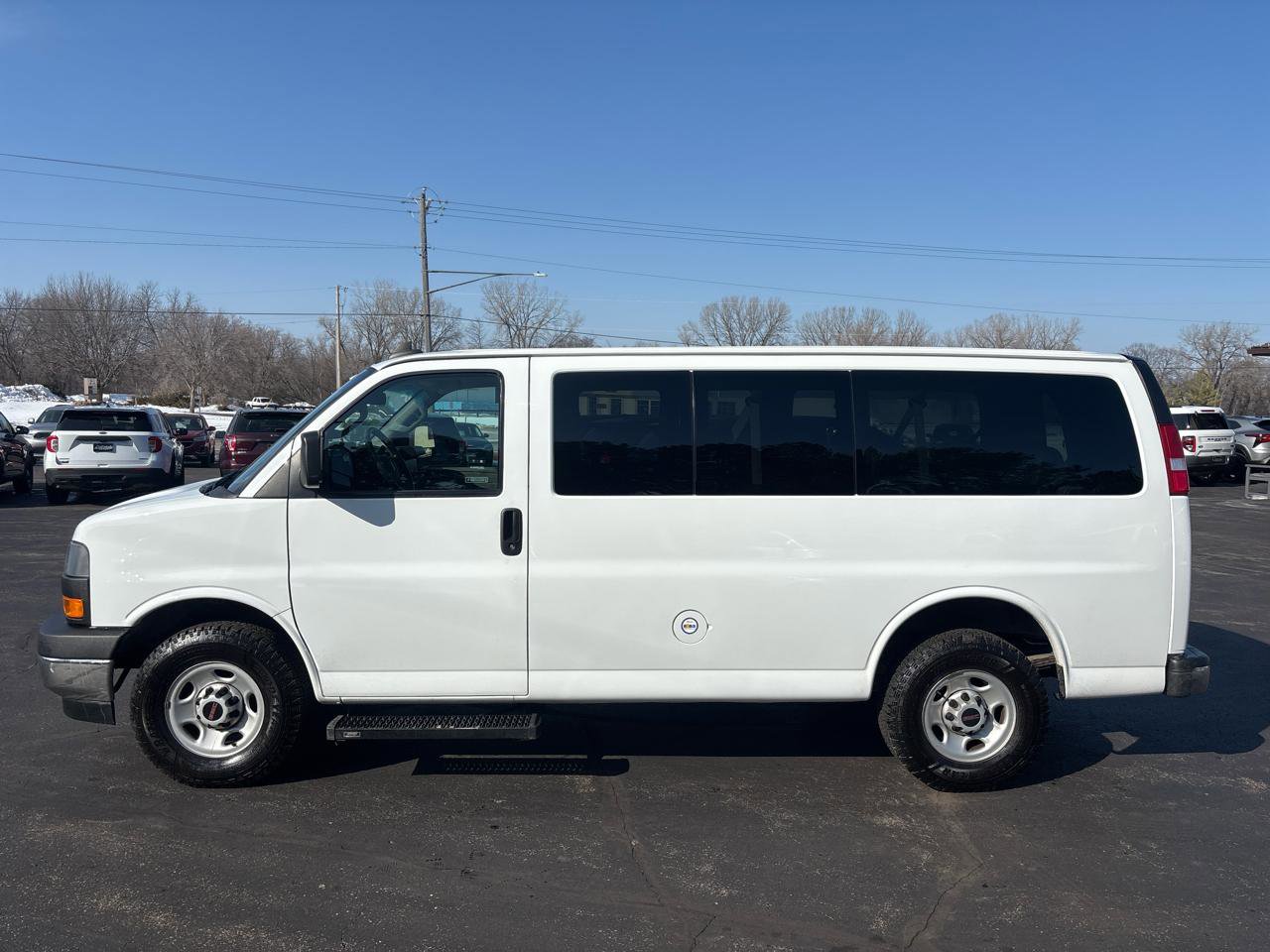 Used 2018 GMC Savana 3500 LS w/ Cold Climate Package image 6