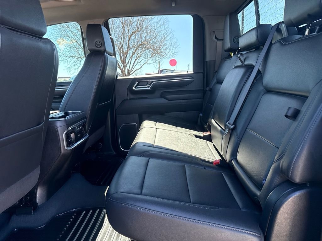 Used 2025 Chevrolet Silverado 2500 LTZ w/ LTZ Premium Package image 26