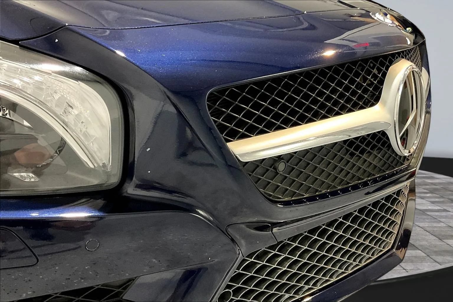 Used 2013 Mercedes-Benz SL 550 w/ Premium Pkg image 33
