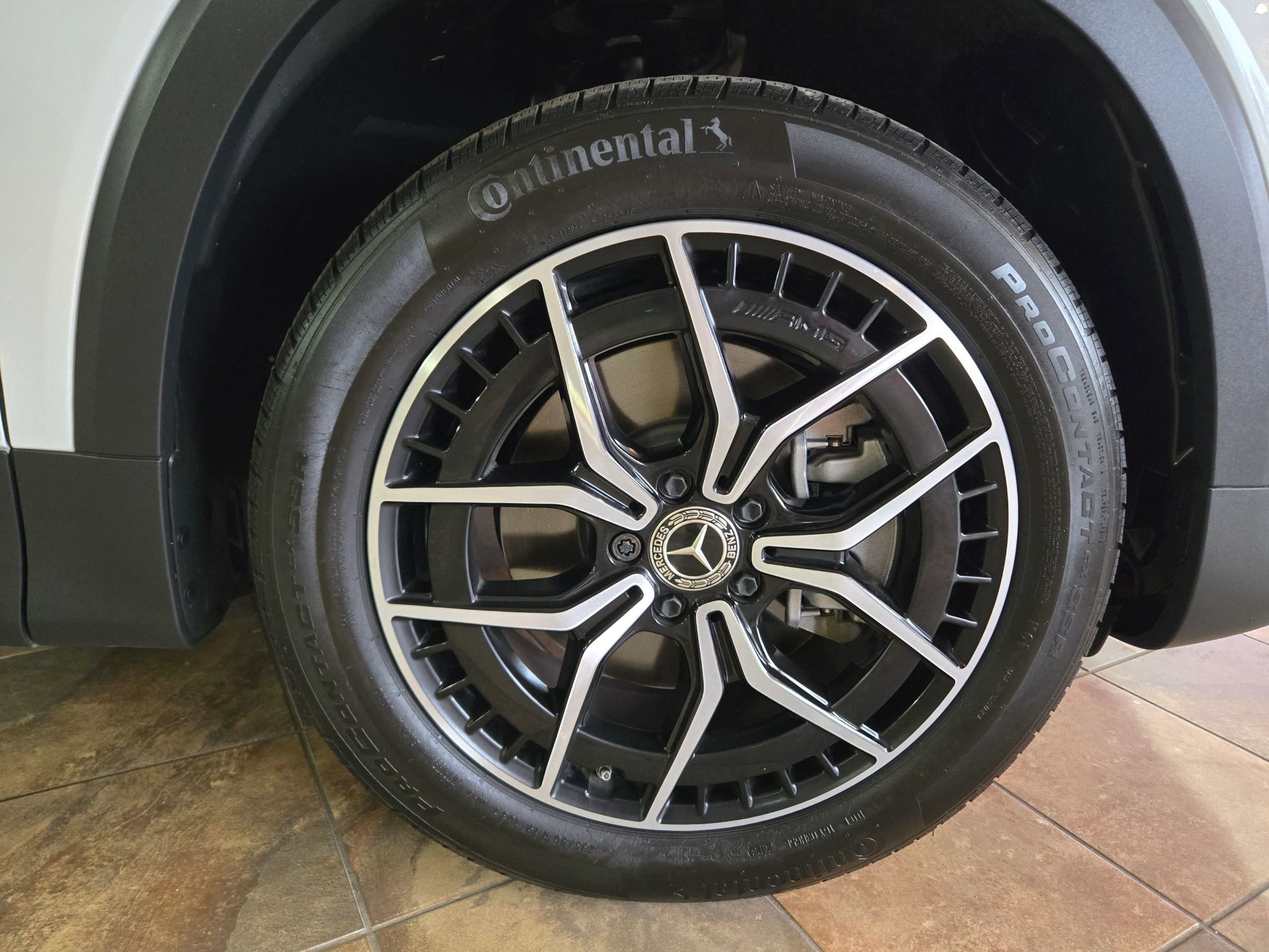 Used 2023 Mercedes-Benz EQB 350 4MATIC SUV image 29