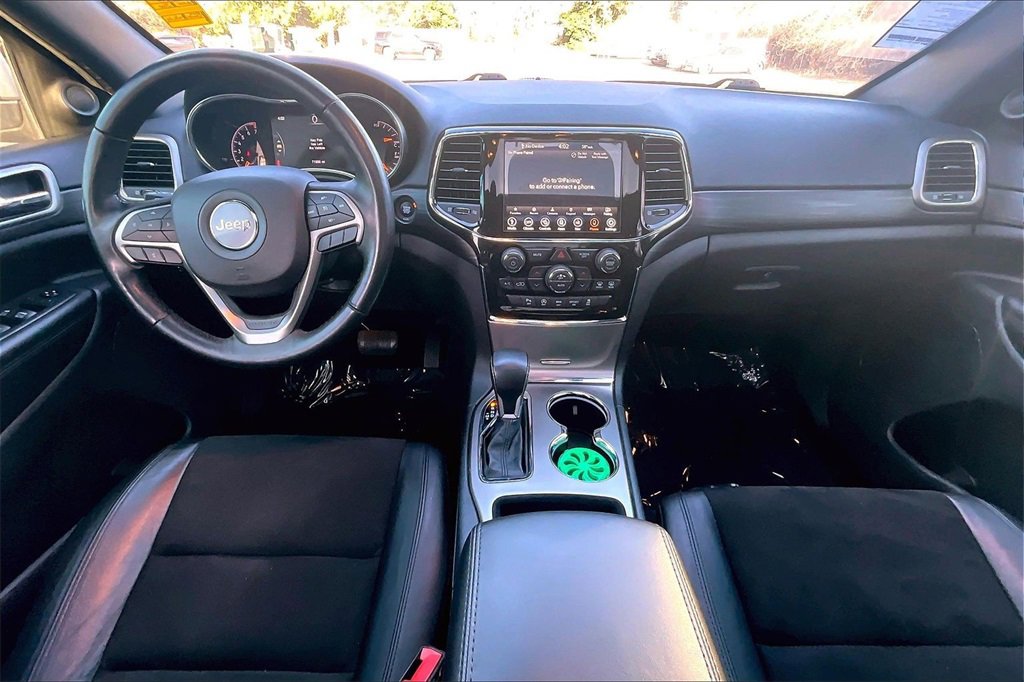 Used 2021 Jeep Grand Cherokee Laredo X image 8