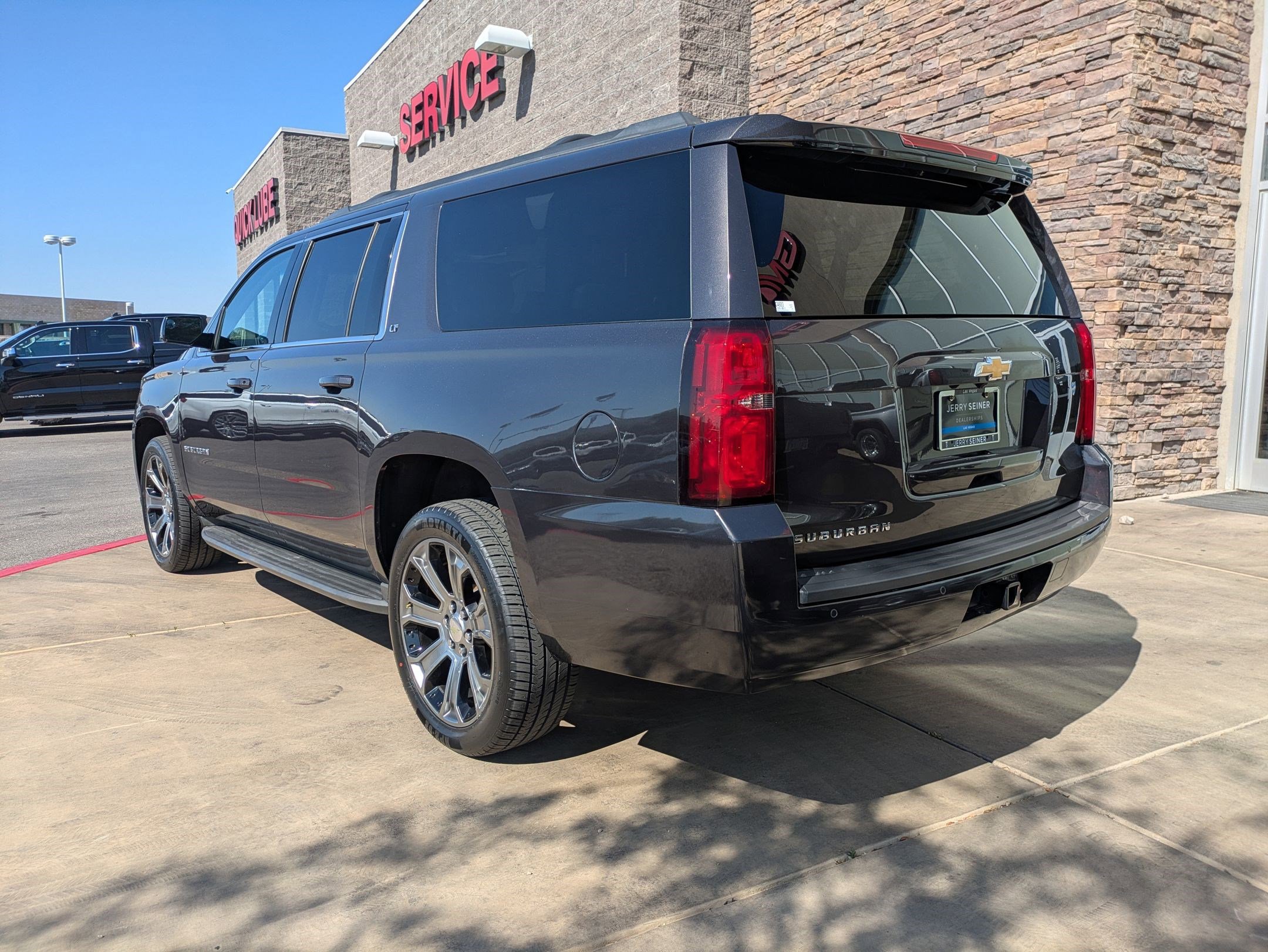 Certified 2015 Chevrolet Suburban LT AWD/4WD image 4