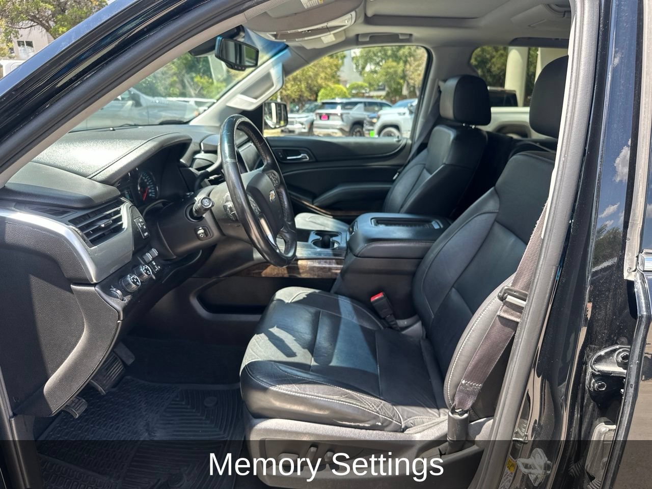 Used 2015 Chevrolet Tahoe LT AWD/4WD image 9