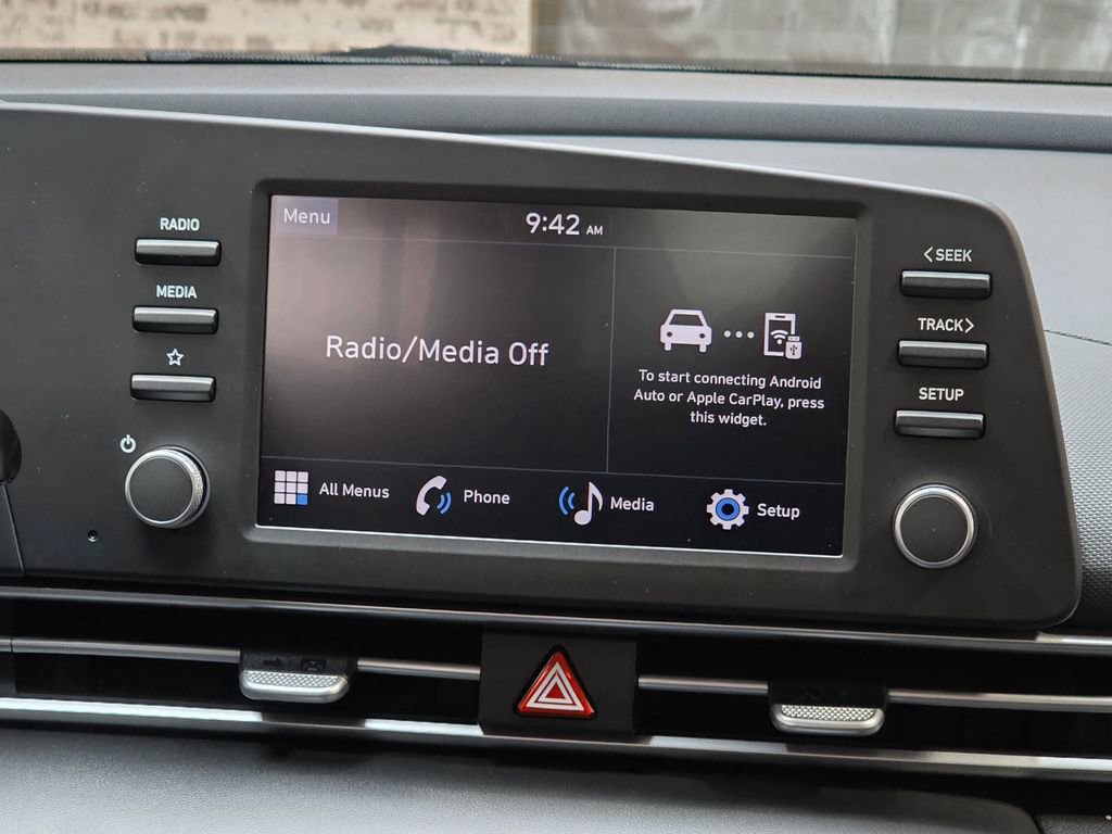 New 2026 Hyundai Elantra SE image 17