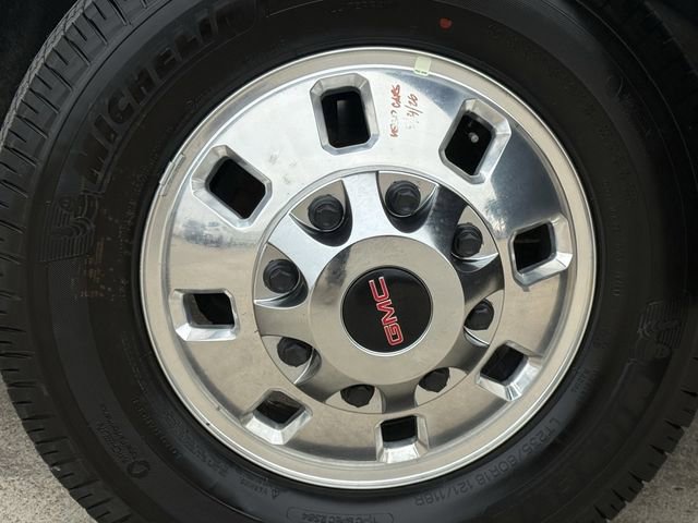 Used 2023 GMC Sierra 3500 Denali w/ Denali Ultimate Package AWD/4WD image 11