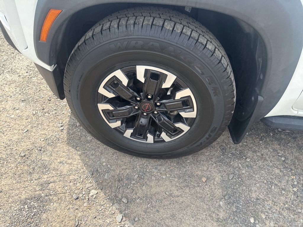 Used 2022 Nissan Frontier Pro-X image 9