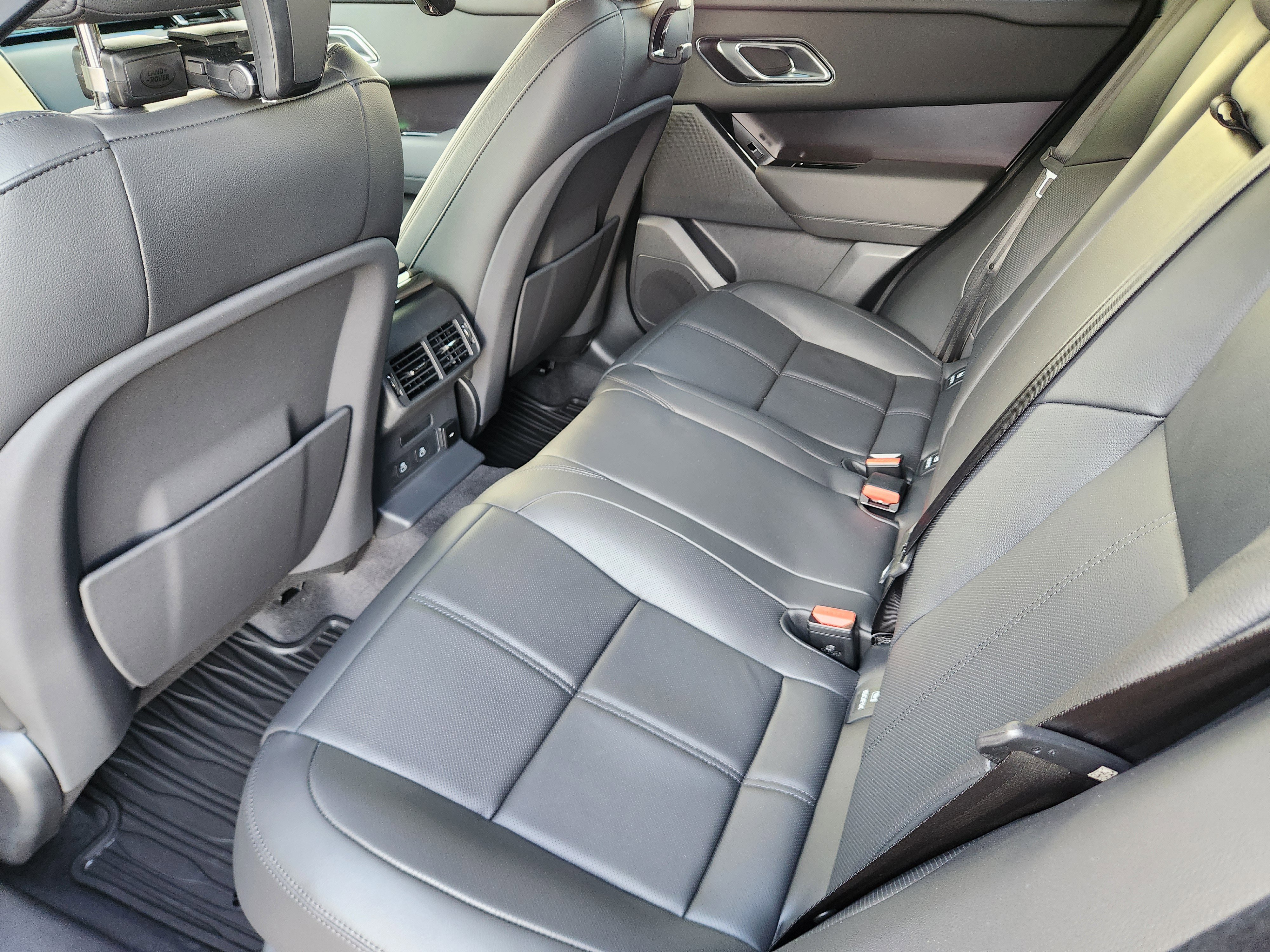 New 2026 Land Rover Range Rover Velar Dynamic SE image 29