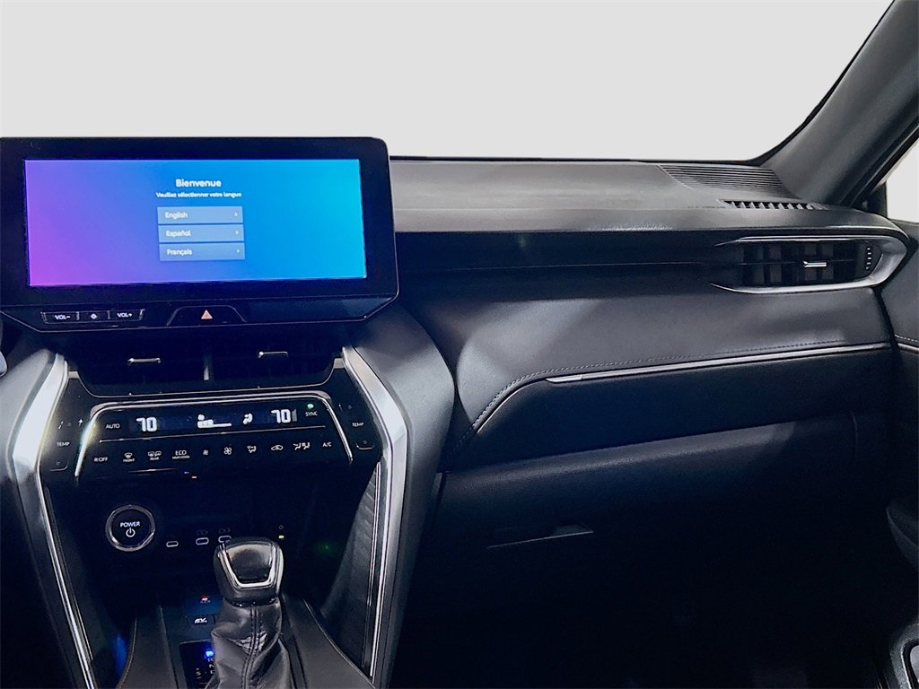 Used 2023 Toyota Venza Nightshade image 19