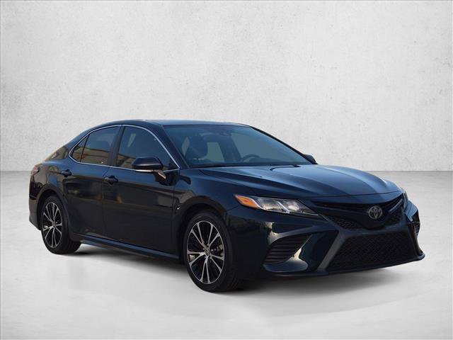 Certified 2020 Toyota Camry SE w/ Convenience Package FWD image 3