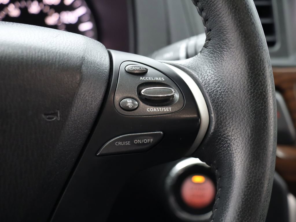 Used 2017 Nissan Pathfinder Platinum w/ Midnight Edition Package image 17