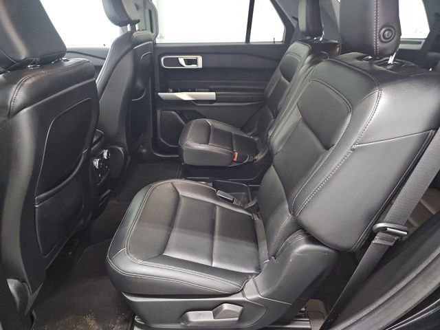 Used 2020 Ford Explorer XLT w/ Equipment Group 202A image 22