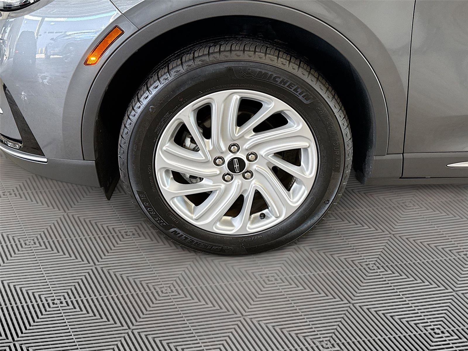 Used 2023 Lincoln Corsair AWD w/ Towing Package image 31