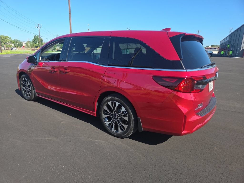 Used 2025 Honda Odyssey Elite image 11