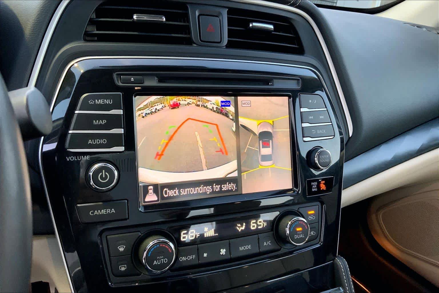 Used 2023 Nissan Maxima Platinum w/ Sport Mat Group FWD image 28