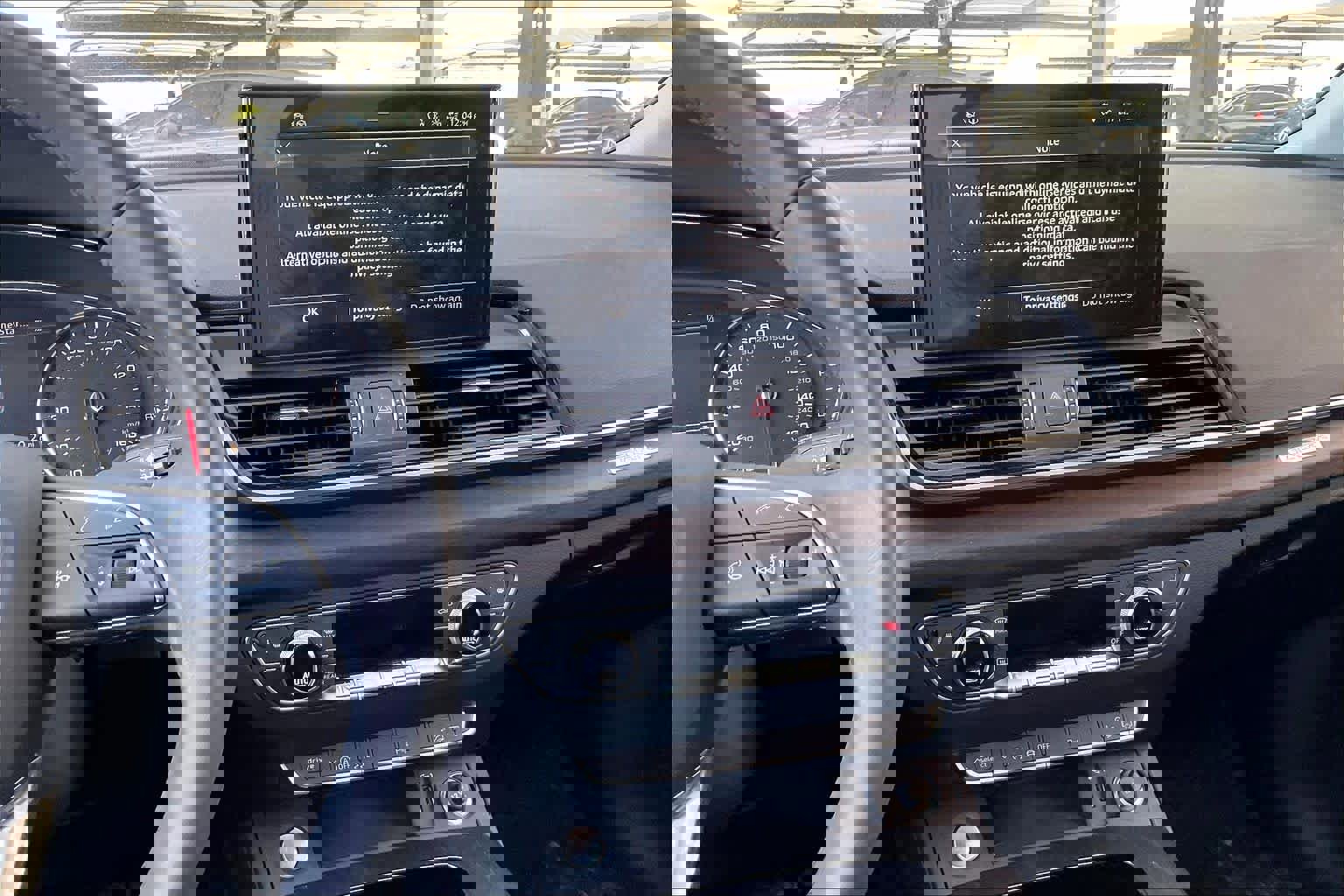 Used 2024 Audi Q5 2.0T Premium w/ Convenience Package image 7