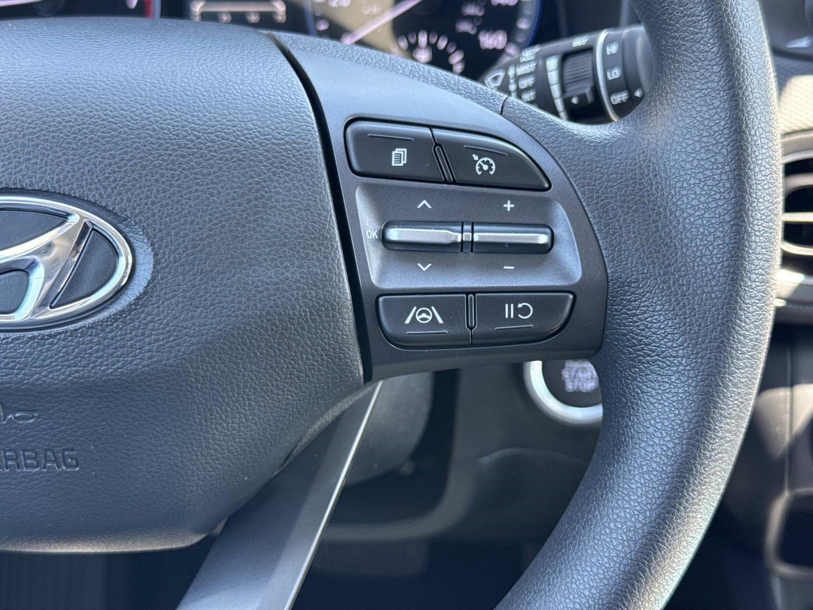 Certified 2023 Hyundai Kona SEL AWD/4WD image 9