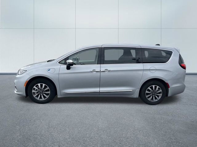 Used 2023 Chrysler Pacifica Limited FWD image 10