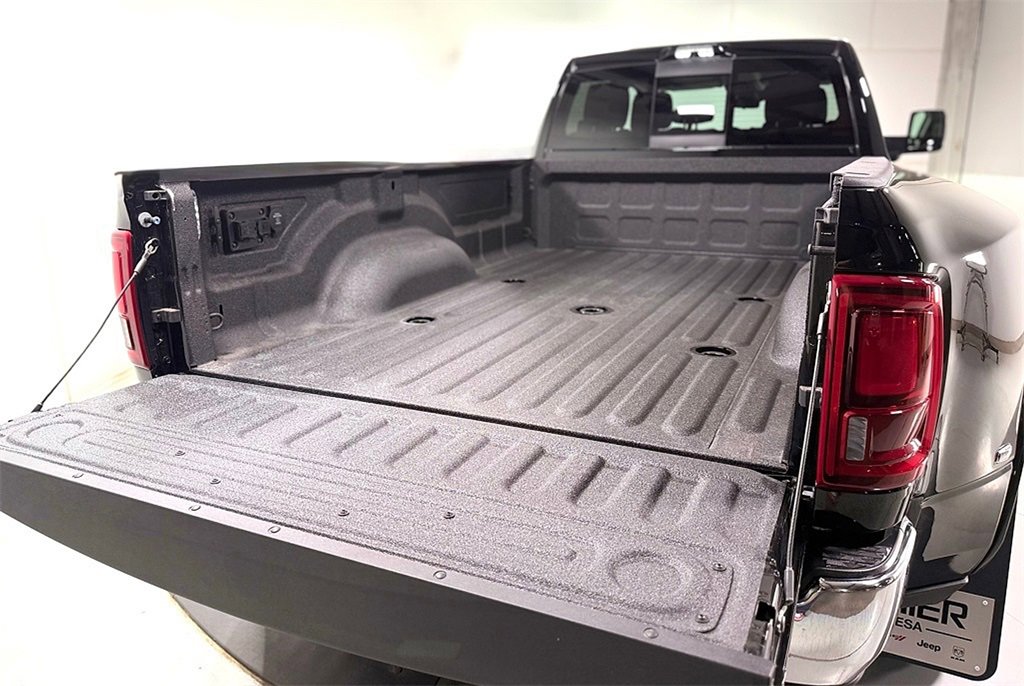 New 2026 RAM 3500 Longhorn image 5